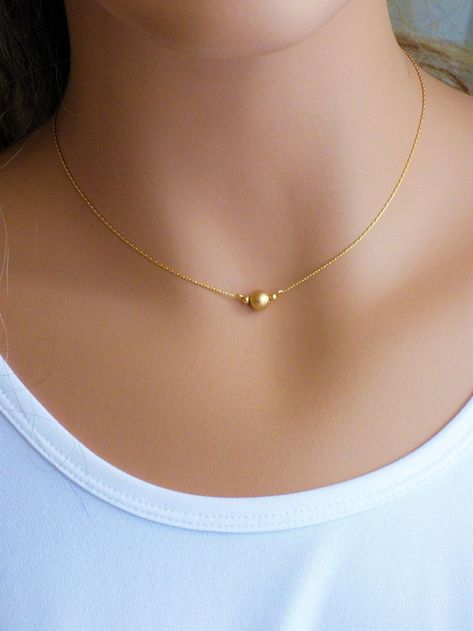 Neck Chains Gold Simple Delicate Necklaces, Simple Chain Designs Gold, Jewelry Necklace Simple, Unique Gold Jewelry Designs, Tiny Necklace, Modern Gold Jewelry, Gold Jewelry Simple Necklace, Gold Chain Design, Gold Necklace Simple