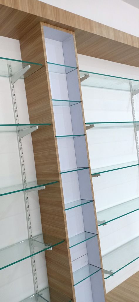 Glass Counter Design Shop, Glass Racks Shelves, Small Shop Design Retail Stores, Shop Wall Design, Cash Counter Design, Store Counter Design, Fabric Shop Display, Small Shop Design, Mobile Shop Design