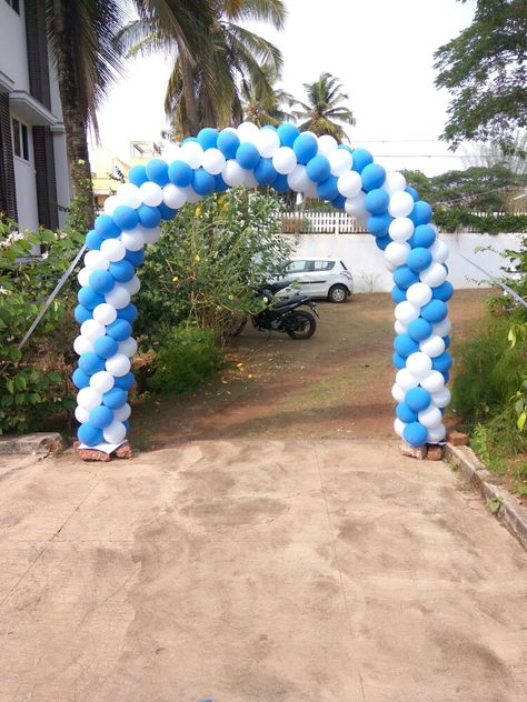 Balloon Gate Decoration, Balloon Gate, Airplane Birthday Party Decorations, Gold Birthday Decorations, Decoration For Party, Church Altar Decorations, Gate Decoration, Church Altar, Airplane Birthday Party