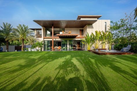 Bungalow Facade, Hiren Patel Architects, Architect Digest, Building Elevations, Luxury Villa Design, Flat Layout, Luxurious Villa, Indian Family, Modern House Facades