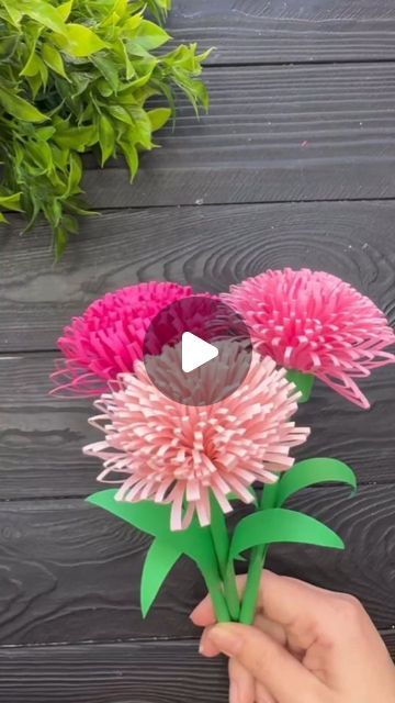 Paper Flowers For Kids, Origami Flowers Tutorial, Diy Fleur, Paper Flower Art, Paper Craft Ideas, Paper Origami, Studio Diy, Paper Craft Tutorials, Easy Paper Crafts Diy