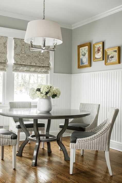 Bead Board in a Breakfast Nook  #kitchen #diningroom #breakfastnook  #homedecor #beadboard Beadboard Dining Room, Dining Room Wainscoting, Wainscoting Styles, Dining Room Remodel, Bead Board, Mobil Home, Kitchen Decorating, Small Dining, Country Farmhouse Decor