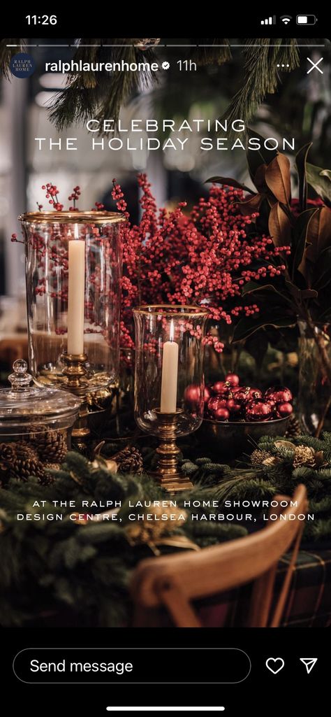 Ralph Lauren Christmas, Home Showroom, Christmas Home Decorations, Plaid Christmas Decor, London Interior, Christmas Themes Decorations, Festive Wreath, Christmas Interiors, Fabrics By The Yard