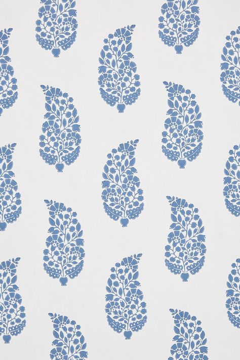 Block Print Wallpaper, Trending Wallpaper, Paisley Print Design, Paisley Wallpaper, Tie Dye Crafts, Paisley Art, Wallpaper Trends, Trendy Bathroom, Bathroom Wallpaper