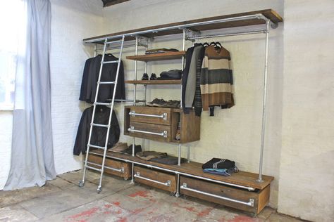 10 Useful Pipe Furnishing Ideas Pipe Closet, Chic Dressing Room, Industrial Wardrobe, Diy Kast, Industrial Closet, Organiser Son Dressing, Armoire Dressing, Wardrobe Systems, Open Wardrobe