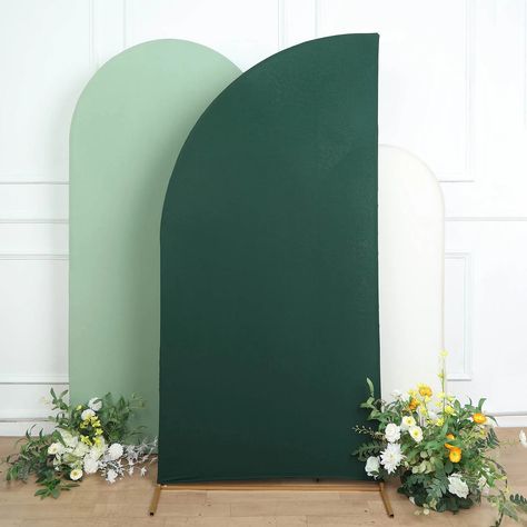 Emerald Backdrop Ideas, Emerald Wedding Backdrop, Green Backdrop Photoshoot, Hunter Green Wedding Theme, Green Photo Backdrop, Pioneer Decor, Green Wedding Backdrop, Half Moon Wedding Arch, Emerald Green Backdrop