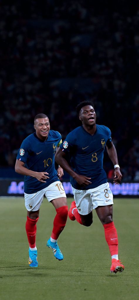 Kylian Mbappe Wallpaper, French Soccer Players, Euros 2024, French Football Players, France Team, France Football, Team Wallpaper, Football Pictures, Football Wallpaper