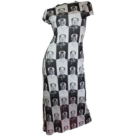 Vivienne Tam Mao Pop Art Maxi Dress, S / S 1995  | From a unique collection of rare vintage Maxi Dresses at https://www.1stdibs.com/fashion/clothing/day-dresses/maxi-dresses/. Pop Art Dress, 1995 Fashion, Mao Zedong, Pop Art Fashion, Prints Fashion, Vivienne Tam, Modieuze Outfits, Unique Clothing, Opening Ceremony