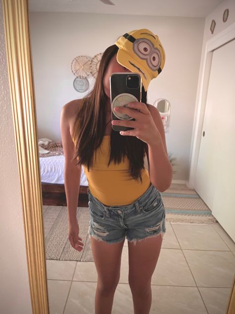 Minion Costume For Women, Minion Outfit, Minion Costume, Diy Minions, Minion Halloween, Minion Costumes, Minion Movie, Outfit Costume, Minion Party