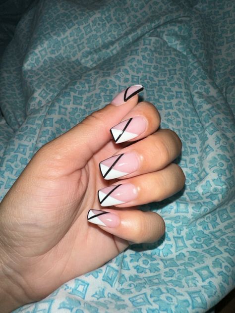 a black and white french manicure design for gel tips White Tip Black Line Nails, Diagonal Tip Nails, French Tip With A Twist, Classic French Tip, Lines On Nails, French Nail Designs, Gel Tips, Tip Nails, White Tip