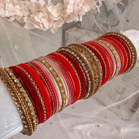 Large stack of red and maroon Ombre cherry shade bangles on antique gold base. Ready to Ship! Bridal Survival Kit, Bangle Stack, Red Bangles, Hand Harness, Bridal Chura, Bangle Box, Fancy Jewellery Designs, Bridal Choker, Kundan Set