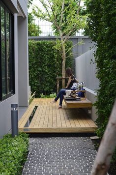 Varying textures gr Small Backyard Garden Design, Modern Backyard Landscaping, Landscaping Inspiration, Minimalist Garden, Desain Lanskap, Small Backyard Gardens, Backyard Porch, Modern Backyard, Landscape Designs