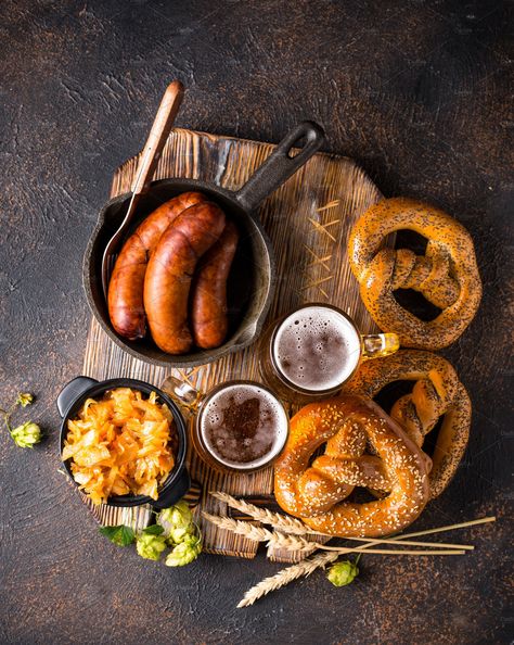 Beer, pretzels and Bavarian food by Yulia Furman on @creativemarket Bavarian Food, Christmas Ham Recipes, German Pretzels, Bavarian Pretzel, Beer Pretzels, Bavarian Recipes, Starting A Restaurant, Summer Savory, Octoberfest Food