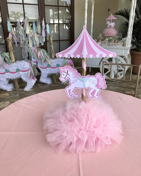 Carousel Baby, Carnival Baby Showers, Carousel Birthday Parties, Carousel Party, Carousel Birthday, 1st Birthday Party For Girls, Circus Theme Party, Carnival Themed Party, Circus Birthday Party