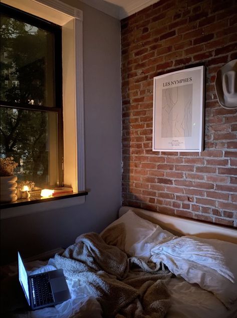 1 Bedroom Apartment Aesthetic, Brick Wall For Bedroom, Nyc Bedroom Aesthetic Cozy, Nyc Brick Apartment Aesthetic, Nyc Apartment Brick, Brick Room Ideas Bedrooms, Brick Wall Room Aesthetic, Brick Bedroom Aesthetic, Cozy Nyc Bedroom