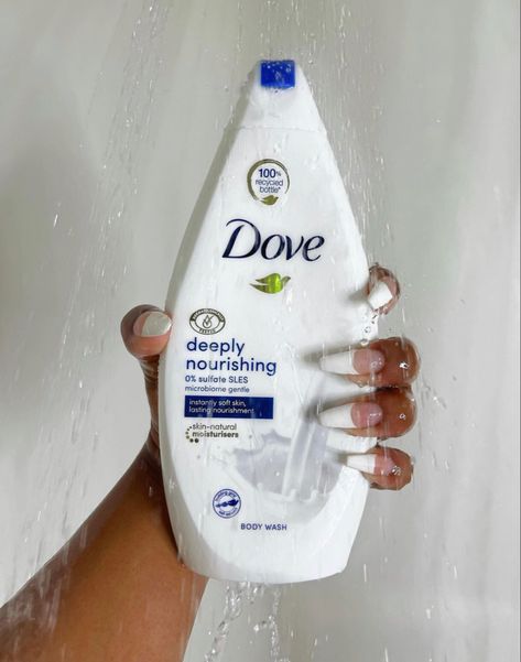 Dove Skin Care Products, Dove Body Wash Aesthetic, Body Wash Aesthetic, Wash Aesthetic, Normcore Fashion, Dove Body Wash, Routine Daily, Black Glamour, Photos For Profile Picture