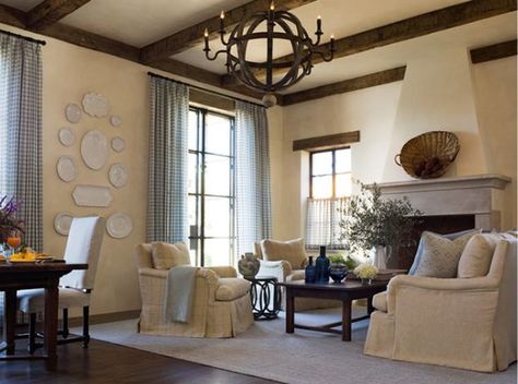 Spanish Style Homes Interior Living Rooms, Contemporary Spanish Interiors, Modern Spanish Style Homes Interior, Spanish Modern Interior, Modern Spanish Interior Design, Modern Spanish Decor, Spanish Style Living Room, Modern Spanish Style Homes, Spanish Living Room