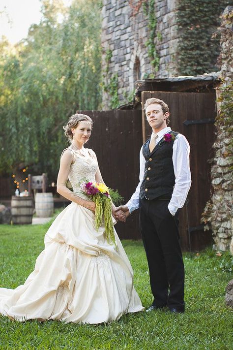 Medieval Wedding | Modern Day Medieval Wedding Featuring Jugglers, & Thrones, the boys could wear this type of attire to tie in modern medieval Elven Wedding Groom, Elven Wedding Suit, Modern Medieval Wedding, Fairycore Wedding, Medieval Wedding Theme, Medieval Wedding Dress, Modern Medieval, Making A Wedding Dress, Offbeat Wedding