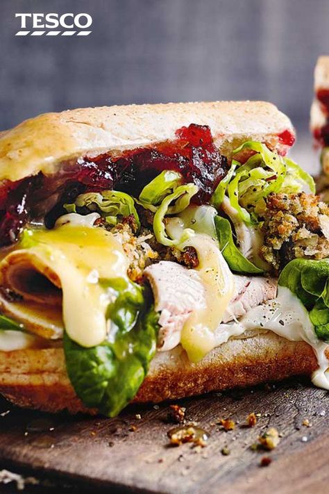 Christmas Turkey Sandwich, Christmas Sandwich Ideas, Festive Sandwiches, Boxing Day Food, Bbq Christmas, Christmas Leftovers Recipes, Christmas Sandwiches, Savoury Meals, Turkey And Stuffing