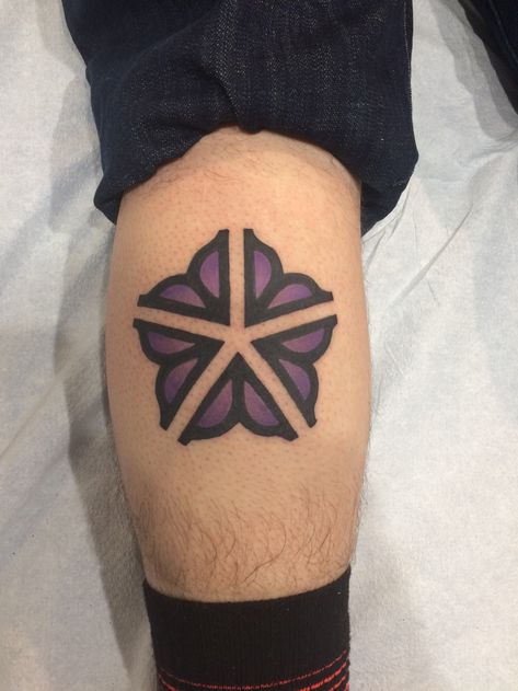 Kris made this awesome Rochester, NY flower tattoo! Rochester Ny Tattoo, Ny Tattoo Ideas, Ny Tattoo, Plant Tattoos, Plant Tattoo, Symbol Tattoos, Symbolic Tattoos, Rochester Ny, Get A Tattoo