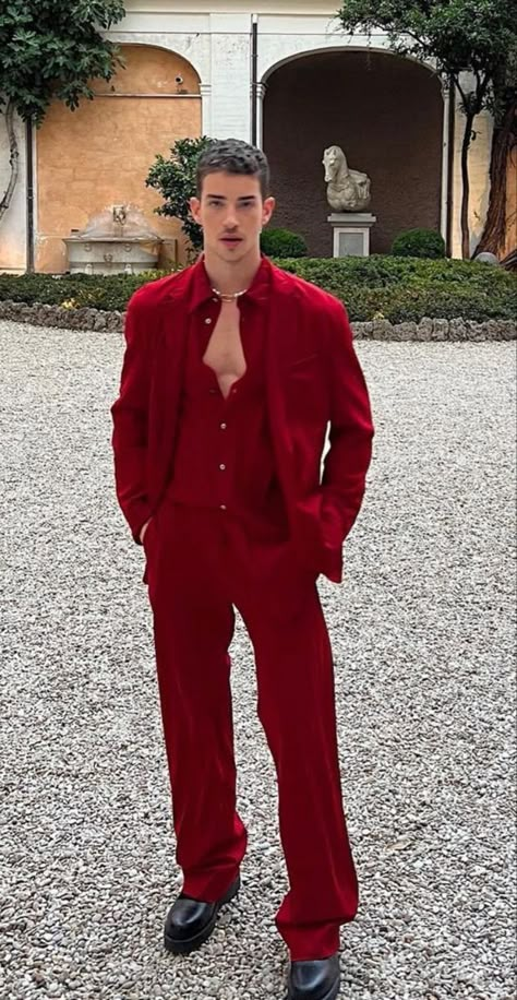 Mens All Red Outfit, Red Prom Outfit Men, Aesthetic Red Outfits Men, Red Suit Men Aesthetic, Mens Valentines Day Outfit, Red Suit Men, Grad Outfits, High Fashion Men, Fest Outfits