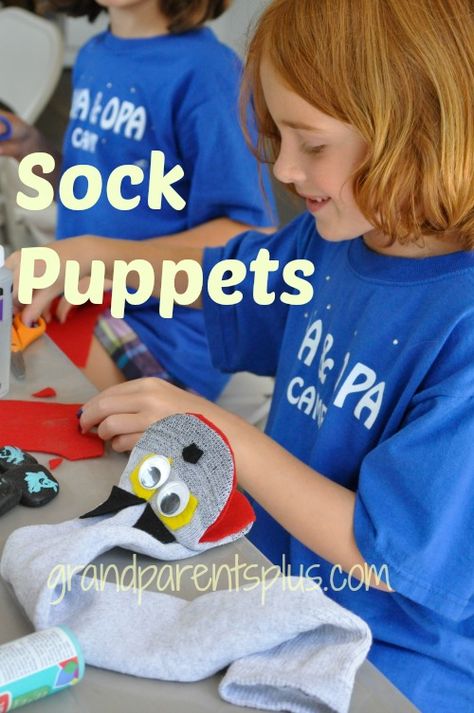 Sock Puppets Tutorial Basic instructions for making any kind of sock puppet Diy Sock Puppets, Toilet Roll Crafts, Puppet Tutorial, Sock Puppet, Puppets For Kids, Puppets Diy, Sock Puppets, Puppet Patterns, Egg Carton Crafts