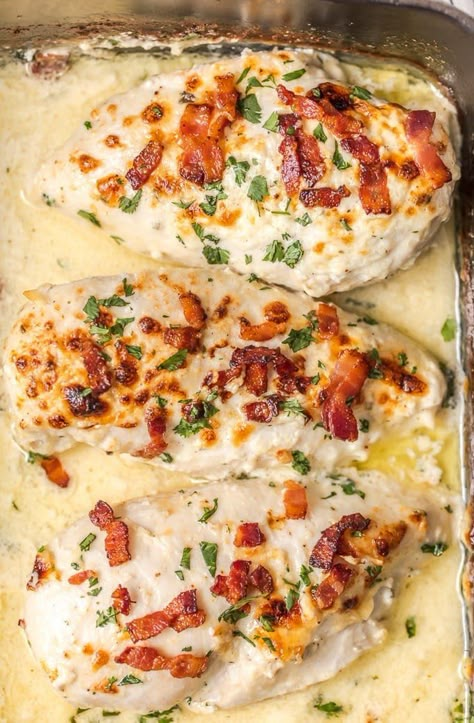 This easy chicken breast recipe is made for weeknight dinners and meals on busy nights. It's so simple and only uses five ingredients: boneless, skinless chicken breasts, ranch dressing, sour cream, Parmesan cheese, and bacon. Quickest dinner ever for the family. Ranch Chicken Breast Recipes, Ranch Baked Chicken, Skinless Chicken Breast Recipes, Bacon Ranch Chicken, Chicken With Bacon, Chicken Boneless Breast Recipes, Baked Ranch Chicken, Ranch Chicken Recipes, Ranch Dressing Recipe