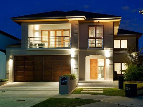 Photo of a weatherboard house exterior from real Australian home - House Facade photo 388181 Weatherboard House Exterior, Weatherboard House, Pelan Rumah, Double Storey House, House Facade, House Design Exterior, Casa Country, Contemporary Exterior, تصميم للمنزل العصري