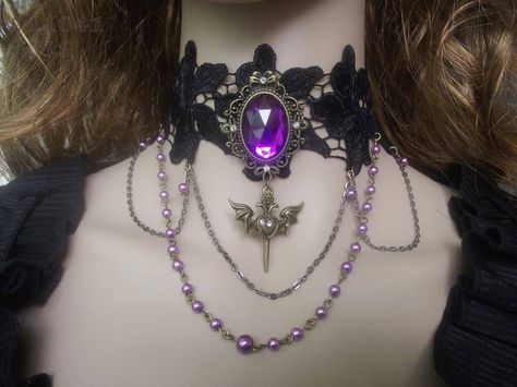 Dark Purple Accessories, Purple Black Wedding, Dark Purple Crystal, Wedding Goth, Fantasy Jewelry Magic, Dark Blue Jewelry, Emo Jewelry, Victorian Gothic Jewelry, Purple Choker