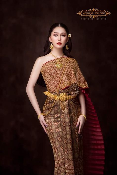 Khmer Wedding Dress, Traditional Wedding Outfits, Cambodian Wedding, Cambodia Wedding, Khmer Wedding, Wedding Clothes, Thai Dress, Wedding Costumes, Traditional Wedding Dresses