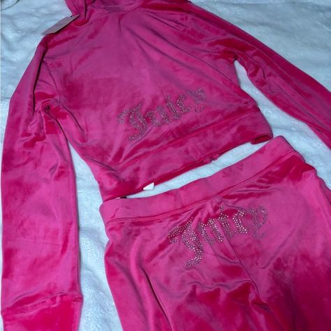 Juicy Couture Pink Rhinestone Velour Tracksuit Velour Tracksuit 2000s, Juicy Couture Track Suit Aesthetic, Y2k Velour Tracksuit, Tracksuit 2000s, Juicy Couture Track Suit, Bday Wishlist, Juicy Couture Pants, Velour Tracksuit, Couture Pants