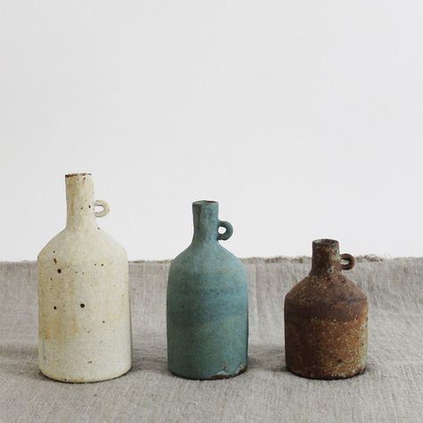 Bottles Ceramic Bottles Ideas, Ceramic Bottles, Bottle Ceramic, Pottery Bottles, Ibaraki, Kampot, Ceramic Artwork, Garden Pottery, Ceramic Bottle