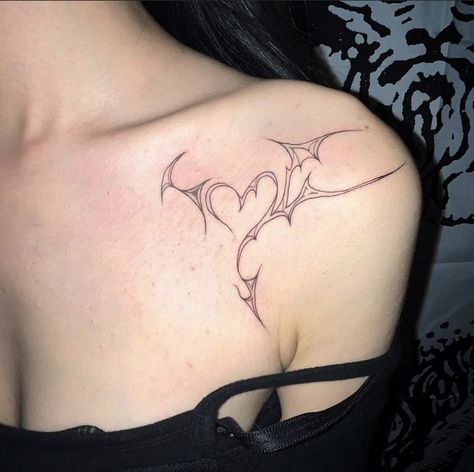 Tato Grunge, Tato Suku, Tato Minimal, Sharpie Tattoos, Shoulder Tattoos For Women, Collar Bone Tattoo, Discreet Tattoos, Dainty Tattoos, Black Ink Tattoos