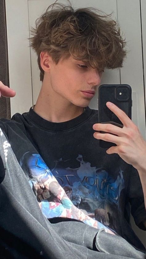 Men’s Brown Hair Color, Llama Haircut Boy, Fluffy Hair Men Haircut, Softboy Haircut, Fluffy Hair Fade, Bedhead Haircut, Messy Hairstyles Men Long, Trendy Teen Boy Haircuts 2023, Fluffy Short Hair Boys