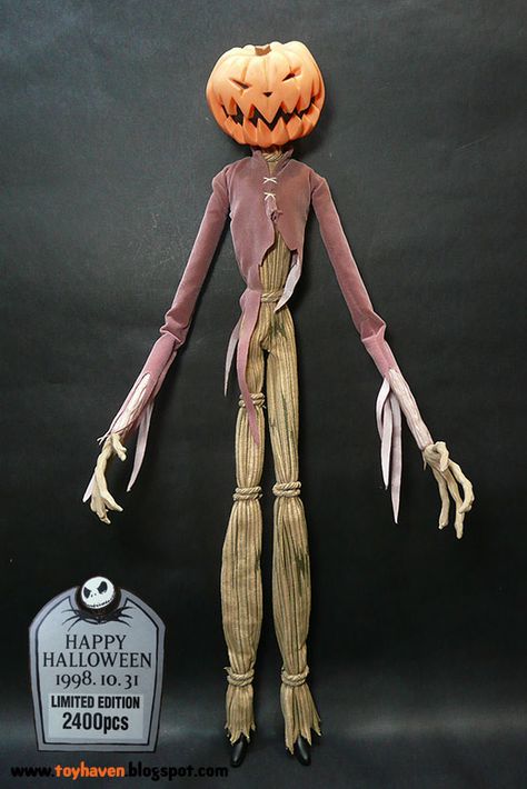 toyhaven: Happy Halloween from Jack the Pumpkin King Nightmare Before Christmas Pumpkin, Jack Skellington Pumpkin, Vogel Tattoo, Disney Sleeve, Jack The Pumpkin King, The Pumpkin King, King Costume, Jack Skeleton, Pumpkin Contest