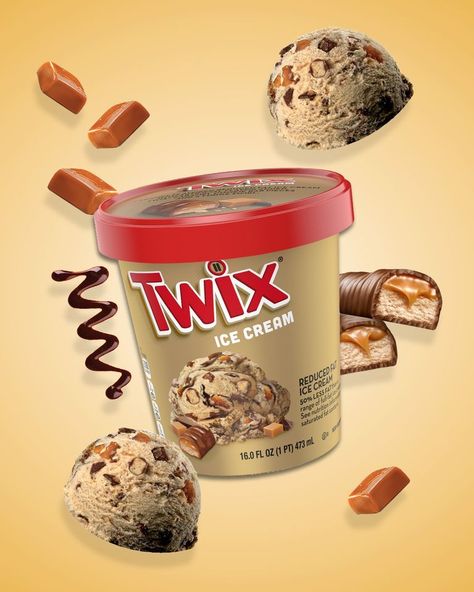 Twix - Ice Cream reduced fat in the winter ? Count us in! Twix Ice Cream, Strawberry Shortcake Bars, Ice Cream Tub, Ice Cream Tubs, Oreo Ice Cream, Caramel Ice Cream, Crunchy Cookies, Frozen Treat, Icecream Bar