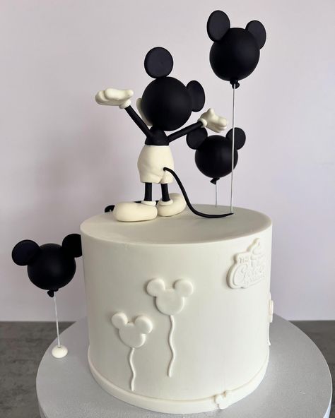 Happy Birthday to Ameer with this vintage Mickey cake. / Feliz cumpleaños a Ameer con este pastel vintage de Mickey. Custom cakes in Orlando Fl./Tortas personalizadas en Orlando Fl #cakesinorlando #customcakesinorlando #thecitybeautifulcakes #cakeart #orlandofl #vintagemickey #mickeycake #mickeymousecake Disney First Birthday Cake, Modern Mickey Mouse Birthday Cake, Vintage Mickey Mouse Cake, Modern Mickey Mouse Cake, Vintage Mickey Party, One Year Cake Boy, Mickey Mouse Cake For Boys, Vintage Disney Cake, Disney Theme Cake