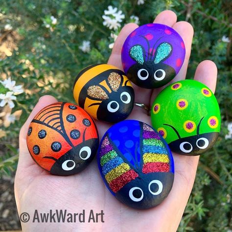 Bugs Painting, Lady Bug Painted Rocks, Rocks For Painting, Rock Painting Supplies, Ladybug Rocks, Painted Rocks Craft, River Rocks, Painted Rocks Diy, Rock Painting Patterns