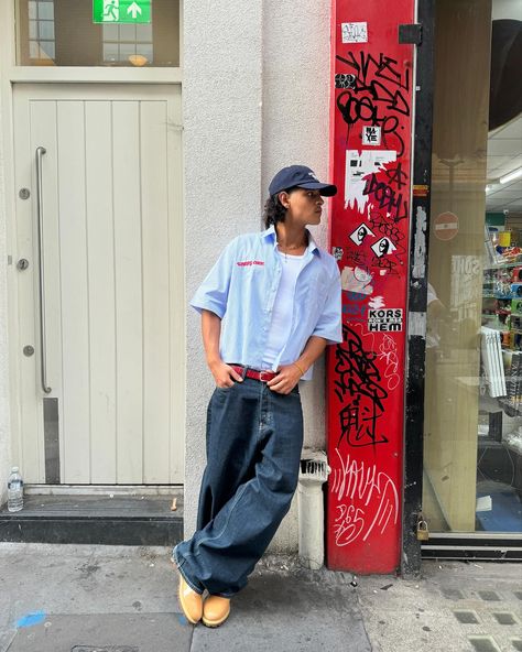 @l.enyn in our blue cropped button up Made out of 100% cotton, 120gsm for a good light weight feel, custom embroidered logo, and cropped perfectly at the waist Available now in bio!! Button Down Crop Top Outfit, Men Crop Top Outfit, Cropped Shirt Men, Cropped Button Up Shirt Outfit, Blue Shirt Outfit Men, Men Crop Top, Crop Top Men, Cropped Outfits, Crop Top Outfit