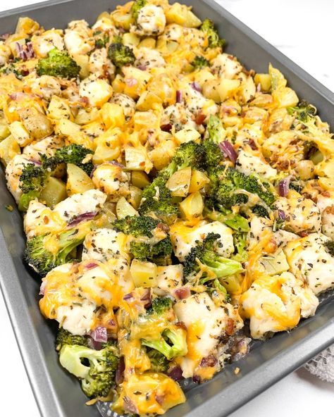 Chicken Potatoes And Broccoli, One Sheet Pan Chicken, Chicken Bits, Honey Glazed Roasted Carrots, Dinners Family, Pan Roasted Chicken, Ww Lunch, Weeknight Casseroles, Potatoes And Broccoli