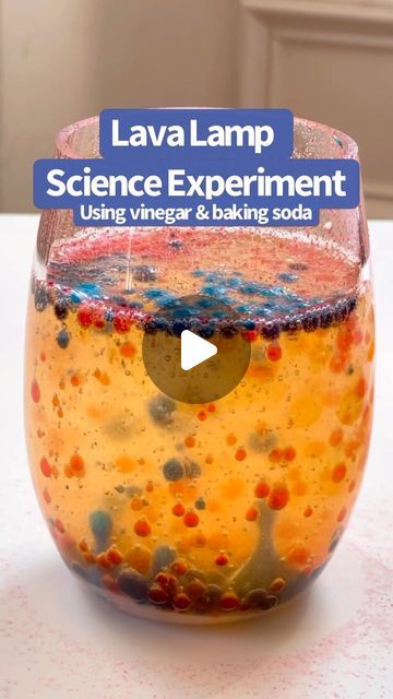 Raising Dragons on Instagram: "Lava Lamp Science Experiment 🌋 ages 3+ 🌋 One of my most asked questions is if there is a way to do the lava lamp experiment without Alka-Seltzer or effervescent tablets and the answer is YES!! You can use baking soda and vinegar and it works just as well! Here’s how to do it: 👉 MATERIALS NEEDED: * Glass * Baking soda * Vegetable oil * Small cups * White vinegar * Food coloring * Dropper 👉 WHAT TO DO: 1. Start by adding 1 tbsp of baking soda to the glass. 2. Then fill the glass about 1/2 full with vegetable oil. 3. Next pour some vinegar into small cups and add food coloring to dye the vinegar your favorite color. 4. Finally, use a dropper to add the colored vinegar to the oil. Add several droppers full of vinegar. 5. Watch the colorful bubbles rise and fa Kids Lava Lamp Craft, Lava Lamp Science Experiment, 6th Grade Science Projects, Lava Lamp For Kids, Steam Experiments, Food Science Experiments, Raising Dragons, Lava Lamp Experiment, Baking Soda Experiments