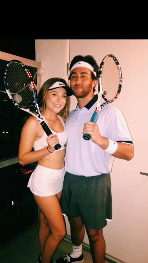 Tennis Players Halloween Costume 2017 Tennis Player Halloween Costume, Tennis Player Costume, Tennis Halloween Costume, Tennis Player Halloween, Tennis Players Costume, Tennis Outfit Women, Cute Couple Halloween Costumes, Halloween Costumes Friends, Fantasias Halloween