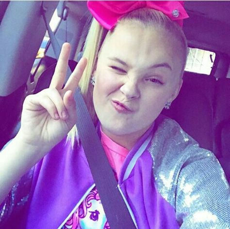 Jojo Siwa Funny Pictures, Jojo Siwa Boomerang, Jojo Siwa's Phone Number, Baddie Era, Jojo Siwa Outfits, Jojo Jojo, Maddie And Mackenzie, Spotify Covers, Mackenzie Ziegler