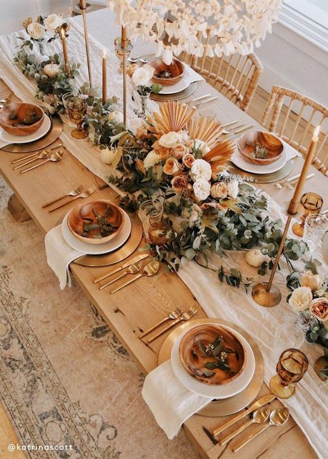 10 chic rustic wedding ideas eucalyptus centerpiece Deco Table Champetre, Fall Wedding Tables, Tafel Decor, Terracotta Wedding, Thanksgiving Tablescape, Thanksgiving Table Settings, Thanksgiving Tablescapes, Fall Dinner, Wedding Table Decorations