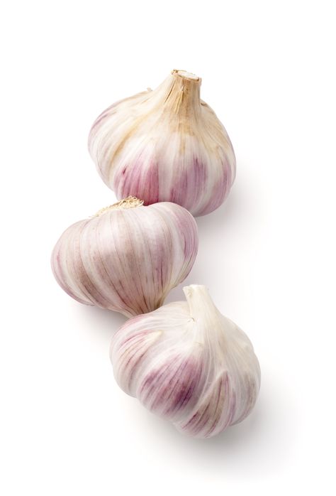 Garlic Garlic Images, Garlic Aesthetic, Garlic Photography, Garlic Photo, Garlic Garden, Vegetable Salads, Vegetable Salad Recipes, Garlic Scapes, Growing Garlic