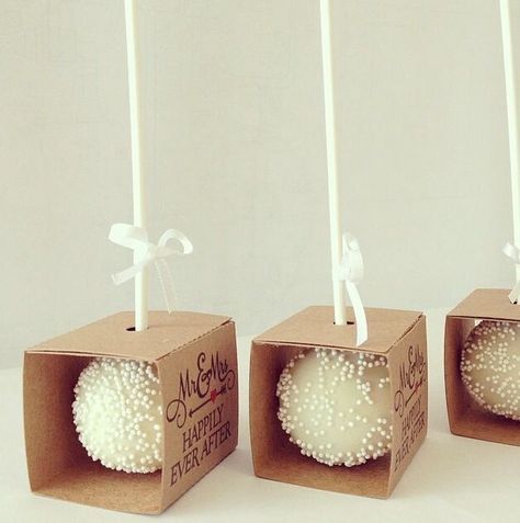 Cake Pop Boxes, Karton Design, Diy Cake Pops, Wedding Cake Pops, Kolaci I Torte, Candy Wedding Favors, Mini Tortillas, Candy Cake, Cake Balls