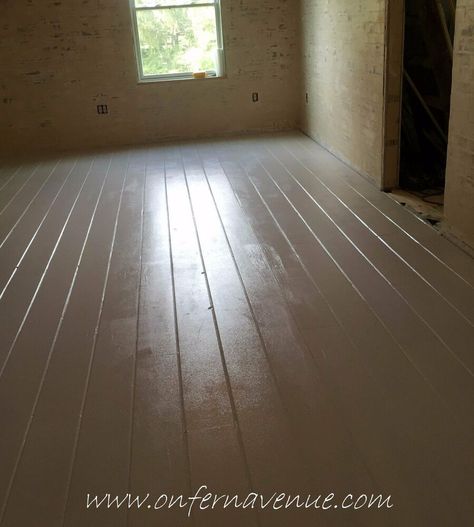 Learn how to shiplap a wall and improve all aspects of your home. Rustic or modern, find out how to create best DIY shiplap looks. Shiplap Flooring, Shiplap Bathroom Wall, Cheap Hardwood Floors, Farmhouse Style Chairs, Shiplap Paneling, Shiplap Siding, Mudroom Flooring, Shiplap Wall Diy, Shiplap Bathroom