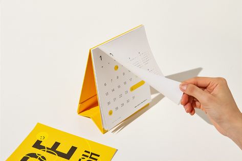 kiryun Kwon on Behance 달력 디자인, New Year Calendar, Calendar Kit, Calendar Design, Brand Experience, Brand Strategy, Brand Colors, Playing Cards, Branding Design