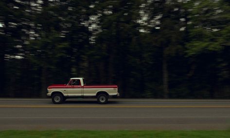 Landscapes of Ariana + Nick 🎥 • retreat hosted by @karalaynebeckerphotography & @sona.co.photo • movie scenes, screen grabs, storytelling, movies, cinematic imagery, cinema, cinematic, couples inpso, PNW photographer, Oregon photographer, Colorado photographer, couple photos, cinematographer, cinematic photographer, documentary style photographer, director, red truck, vintage car shoot Road Trip Movie Aesthetic, Aesthetic Movie Scenes, Vintage Car Shoot, Storytelling Aesthetic, Road Trip Movie, Car Shoot, Couple Inspo, Red Outfits, Poses Couple