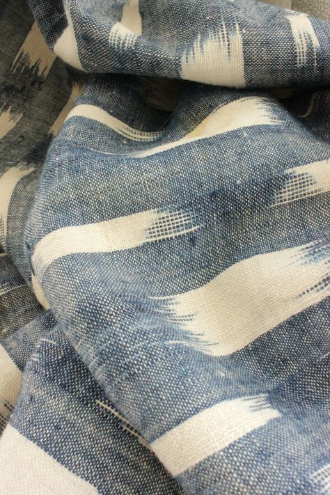 18th c indigo Ikat homespun bed cover Indigo Ikat, Indigo Fabric, French Fabric, Cover Blue, Fabric Inspiration, Weaving Textiles, Ikat Fabric, Fabulous Fabrics, Bed Cover